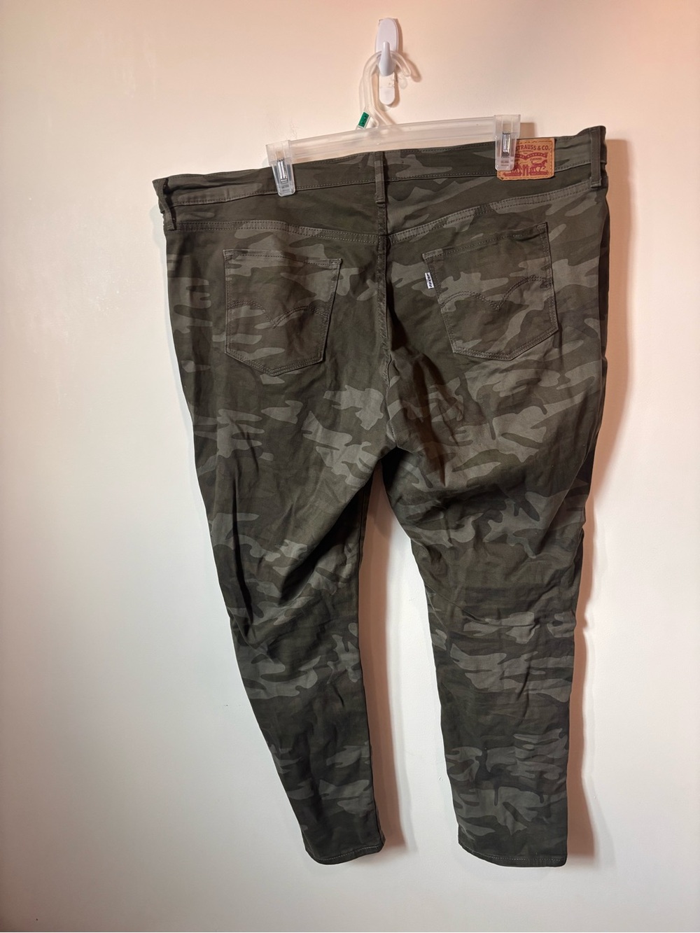 Levi's Women's Camo Skinny Jeans - Olive - Picture 3 of 3